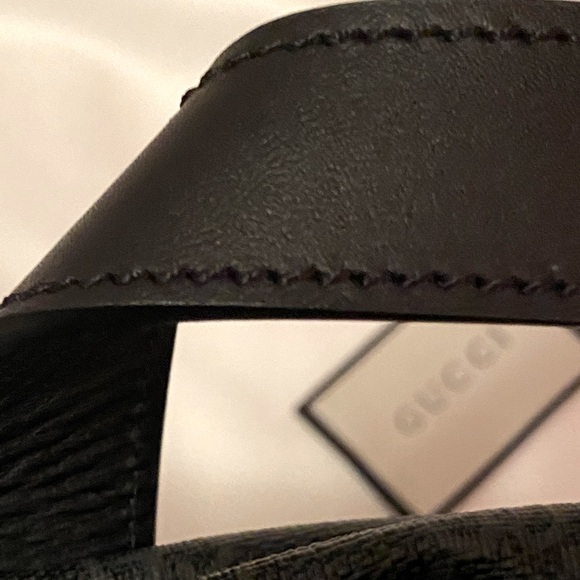Gucci Black GG Supreme Backpack - Picture 6 of 12